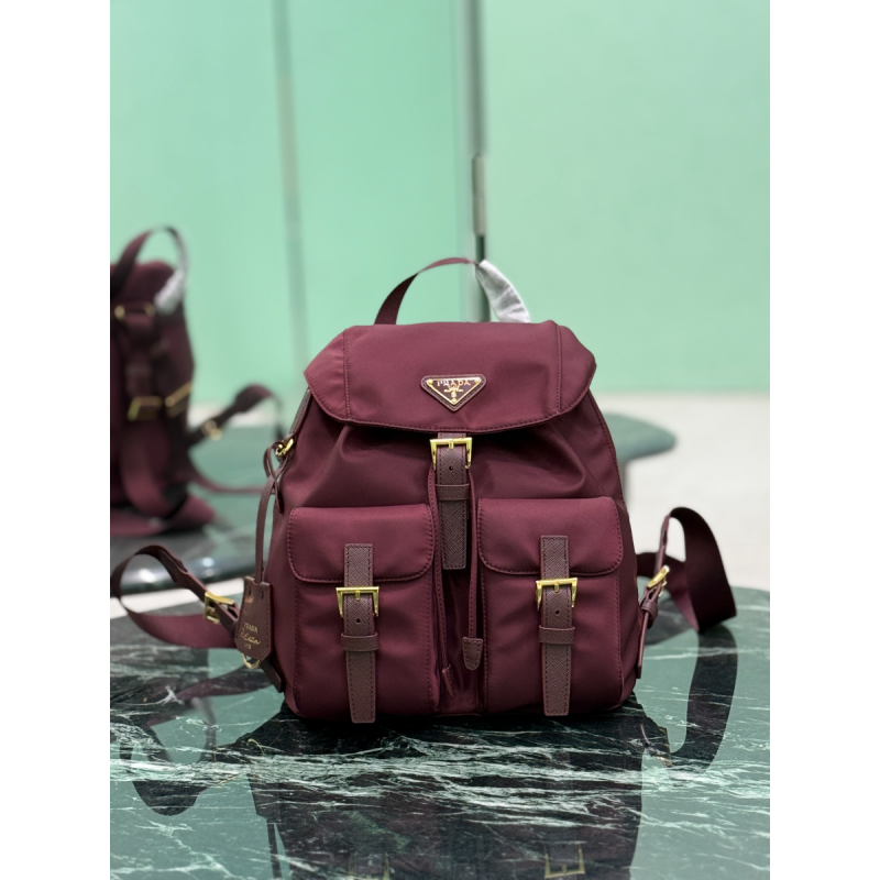 Prada Re-Edition 1978 Kleiner Rucksack aus Re-Nylon-Burdundy