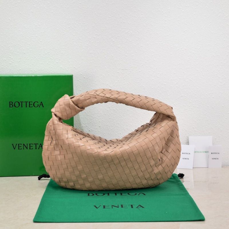 Bottega Veneta Medium Jodie Shoudler Bag-Beige